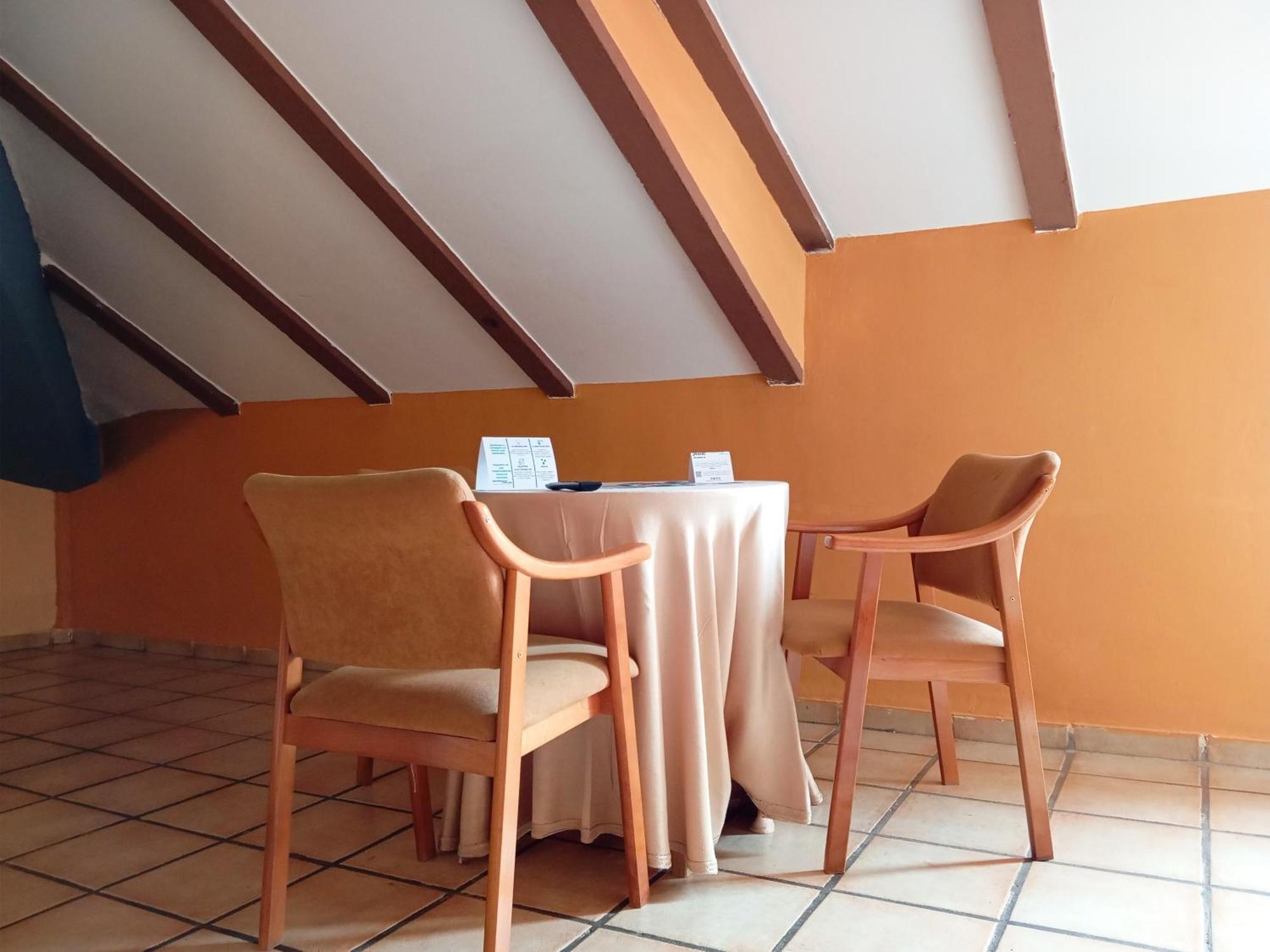 Hotel La Rueda 3000 Мора-де-Рубьелос Экстерьер фото